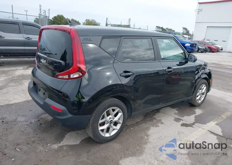 2022 Kia Soul Lx z USA, uszkodzony, nr VIN KNDJ23AU9N7162242